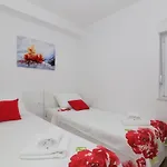 Apartment Relax And Holiday
